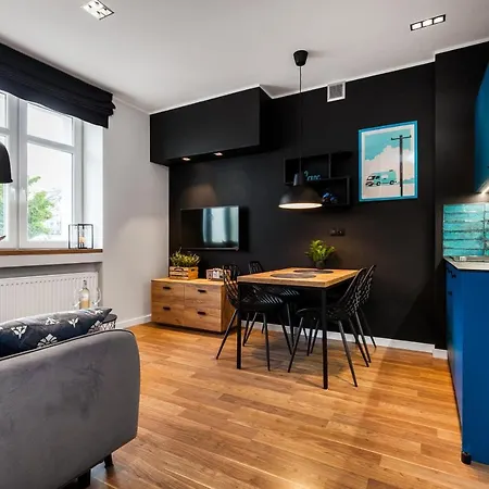 Black&white Free Parking Lägenhet Gdynia