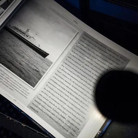 Black&white Free Parking Lägenhet Gdynia