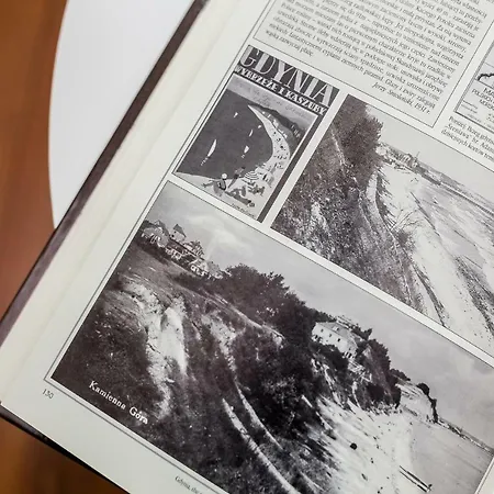 Black&white Free Parking アパート *