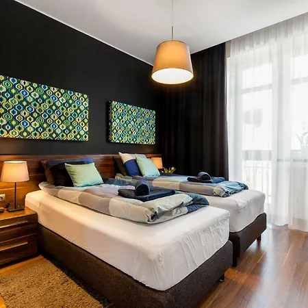 アパート Black&white Free Parking *