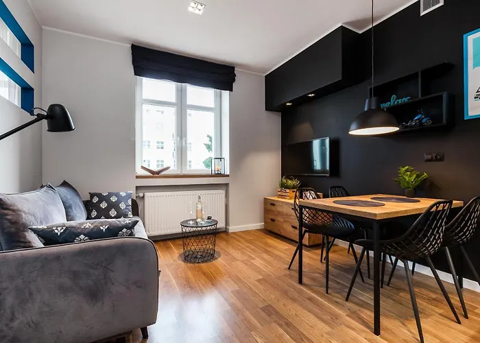 Black&white Free Parking