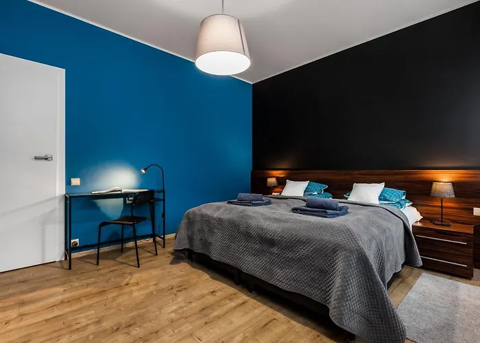 Black&white Free Parking Gdyně