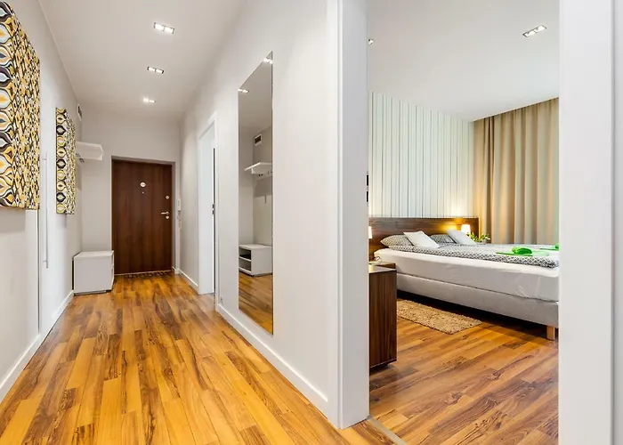 Black&white Free Parking Gdyně