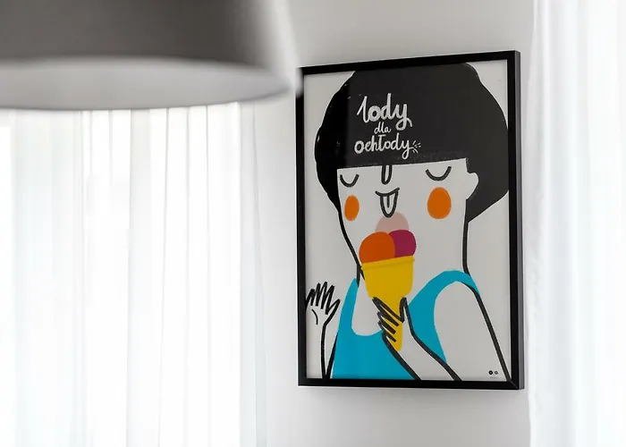 Black&white Free Parking グディニャ